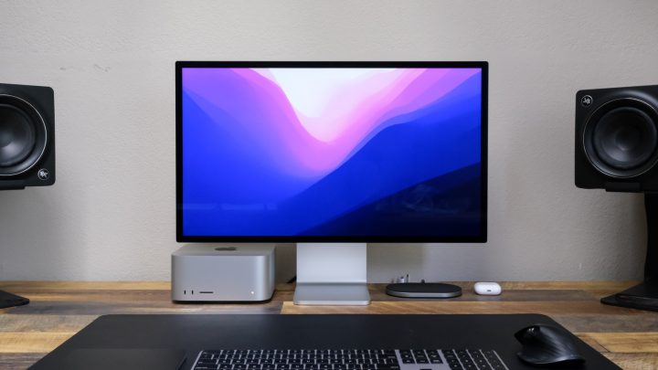 Apple Studio Display Main
