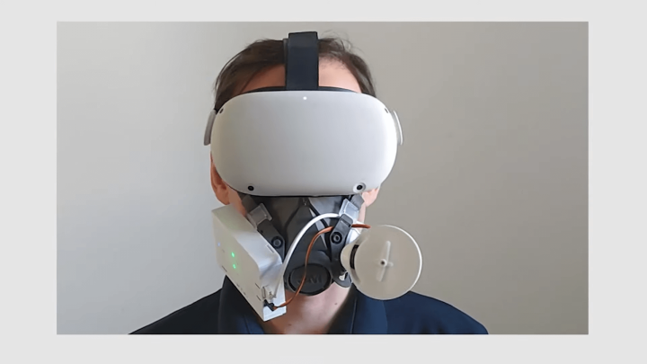a mask simulating suffocating in VR