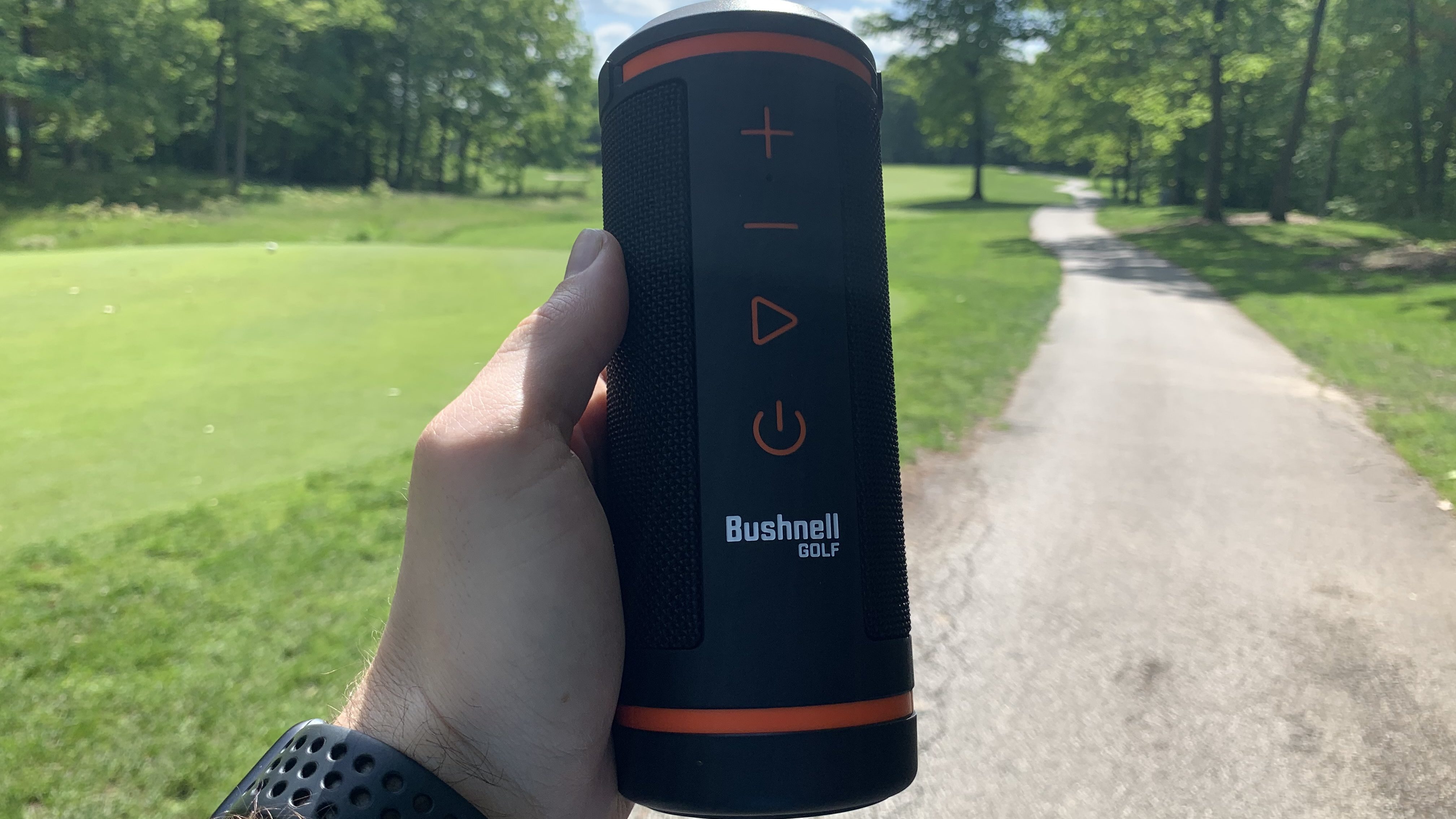 The Bushnell Wingman on a course
